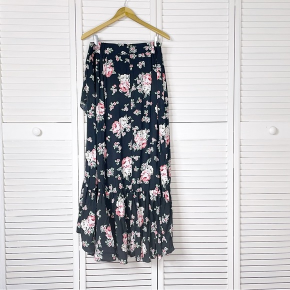 Torrid floral challis hi-lo skirt - Picture 3 of 10